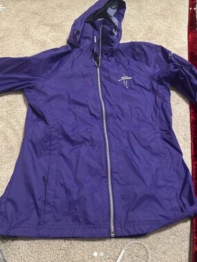 Columbia rain jacket with Space Needle logo